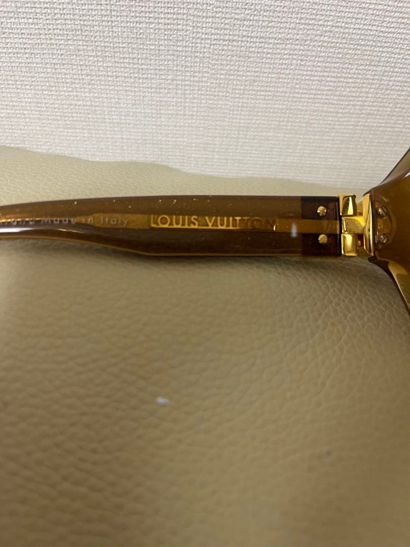 LOUIS VUITTON ラウンドサングラス