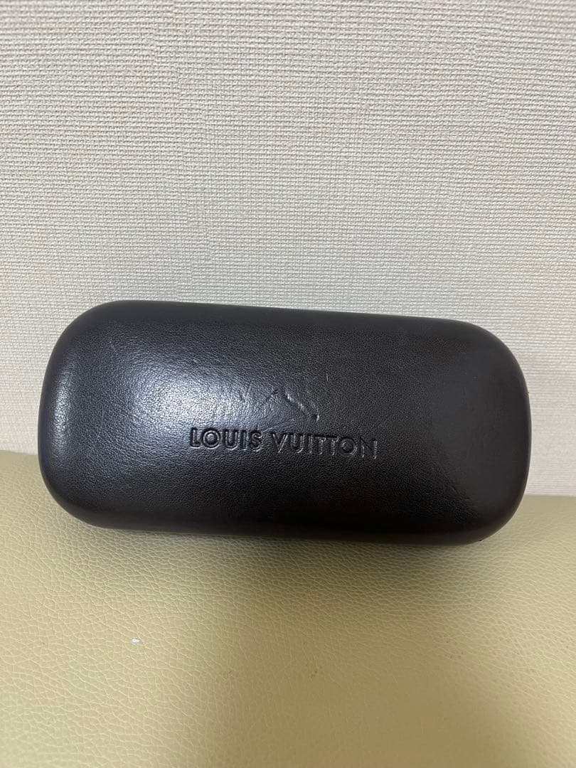 LOUIS VUITTON ラウンドサングラス