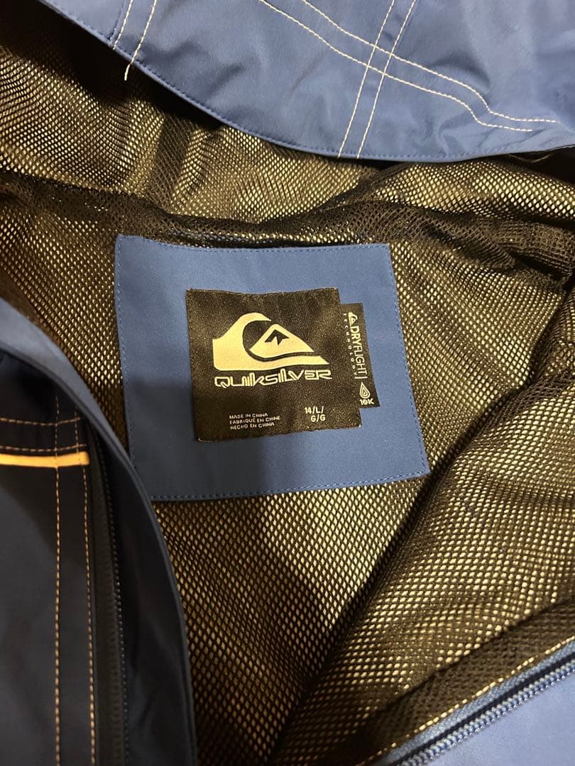 Quiksilver フード付きジャケット Lサイズ
