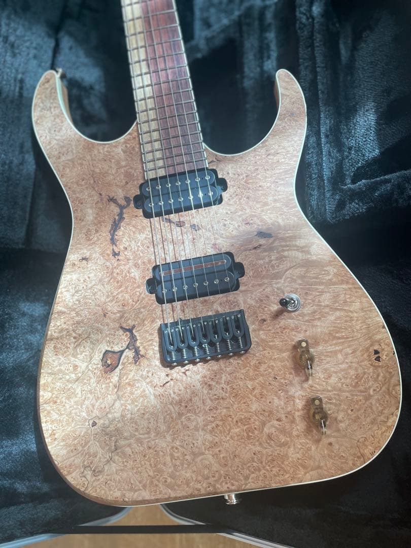 ギター blackmachine b7 clone