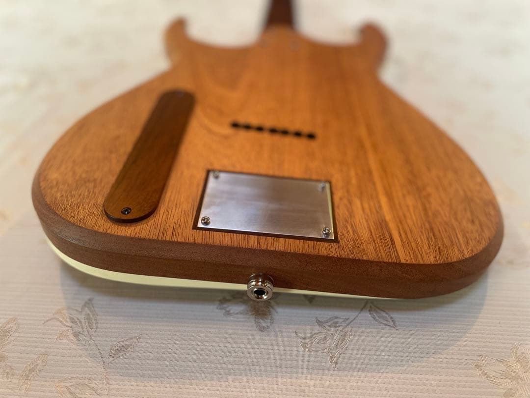 ギター blackmachine b7 clone
