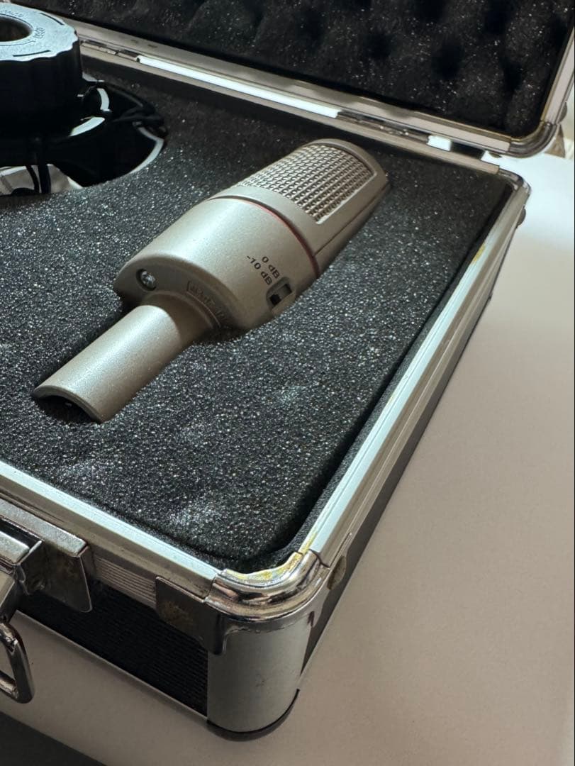 【完動品】AKG C 2000 B コンデンサーマイク 専用ハードケース付き