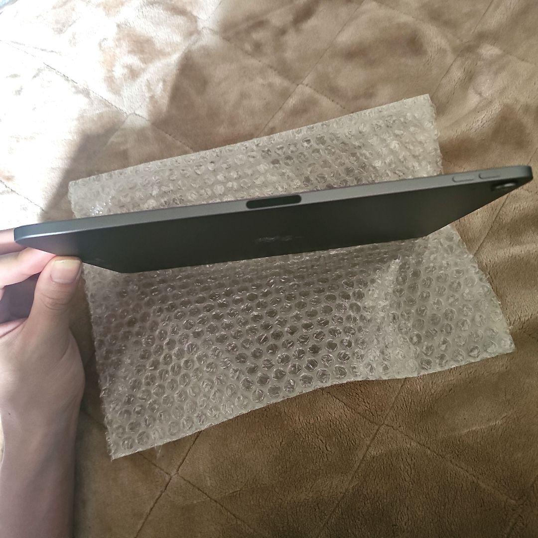 ナ*郎様 【美品】iPadAir第5世代　M1 Wi-Fiモデル