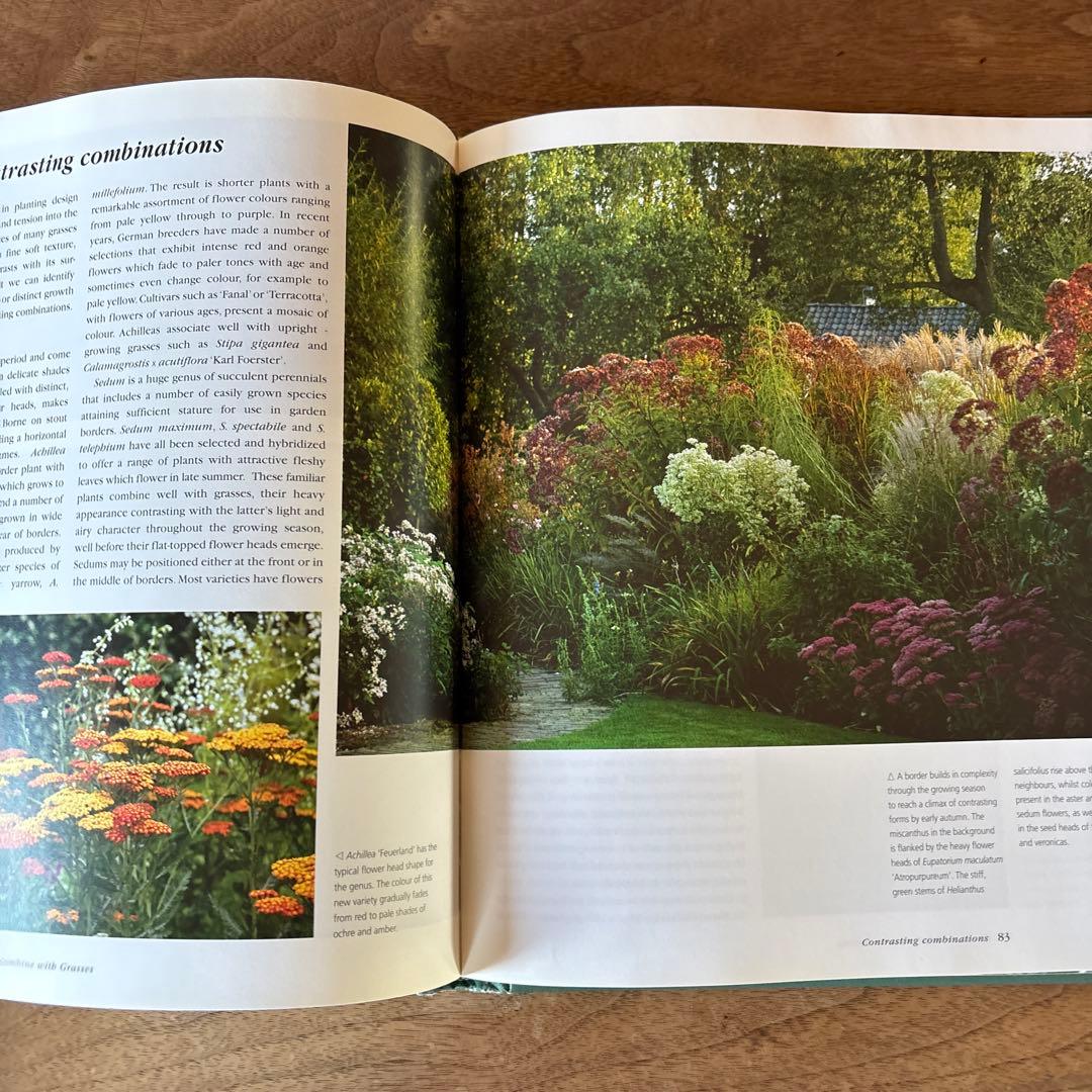 洋書 Gardening with Grasses by Michael King