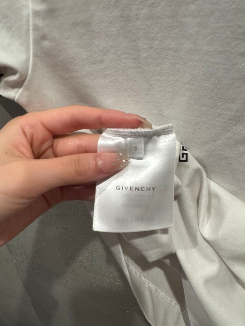 GIVENCHY 半袖Tシャツ ホワイト/ブラック woman