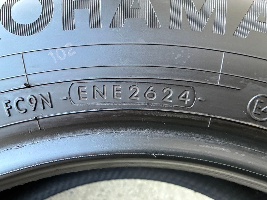 【送料込】24年バリ溝 スタッドレスタイヤ195/65R15 IG60 4本