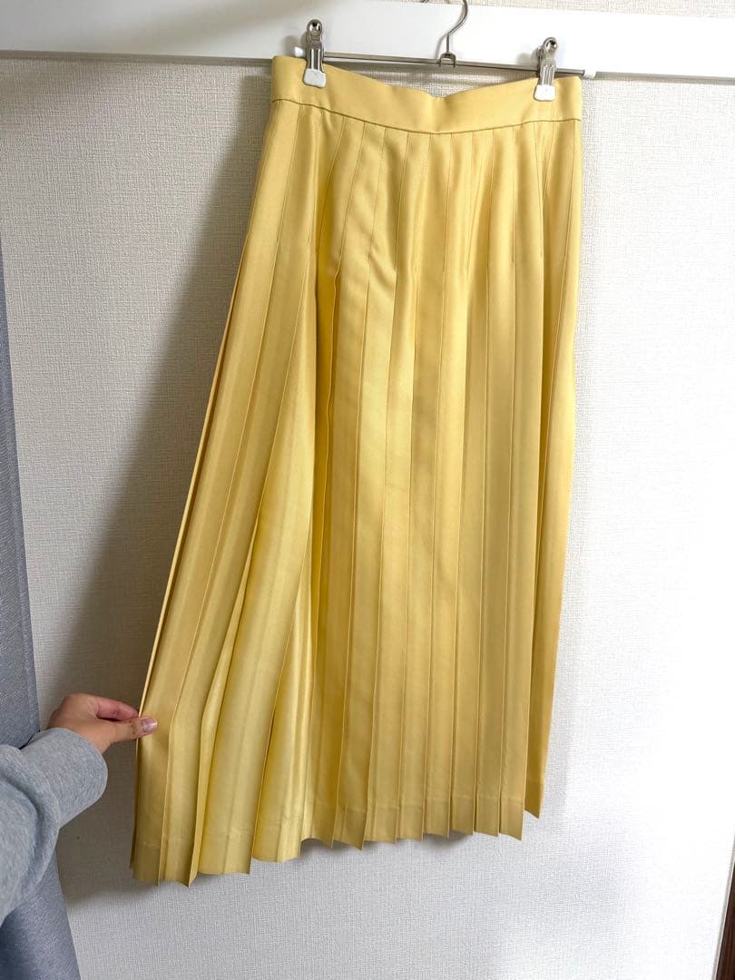 ひぃさん　新品 YLEVE イエロー シルク プリーツスカート 未使用