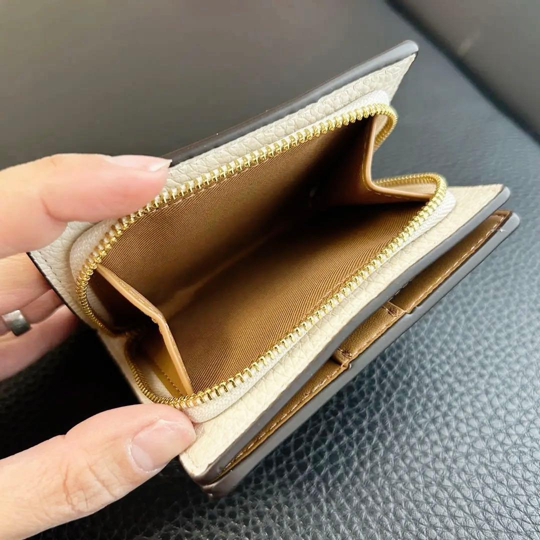 COACH コーチ ホワイト 二つ折り財布 レザー ゴールド 美品