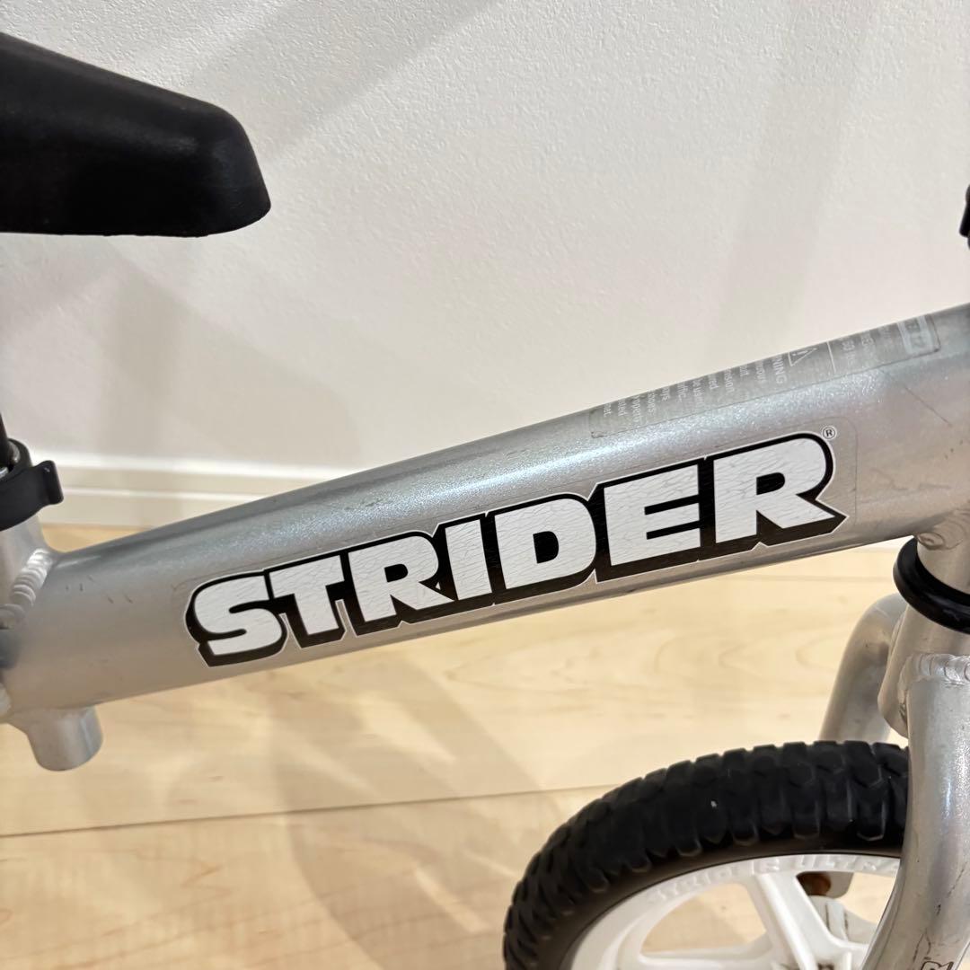 ストライダー プロ 12 STRIDER PRO 12 シルバー　軽量