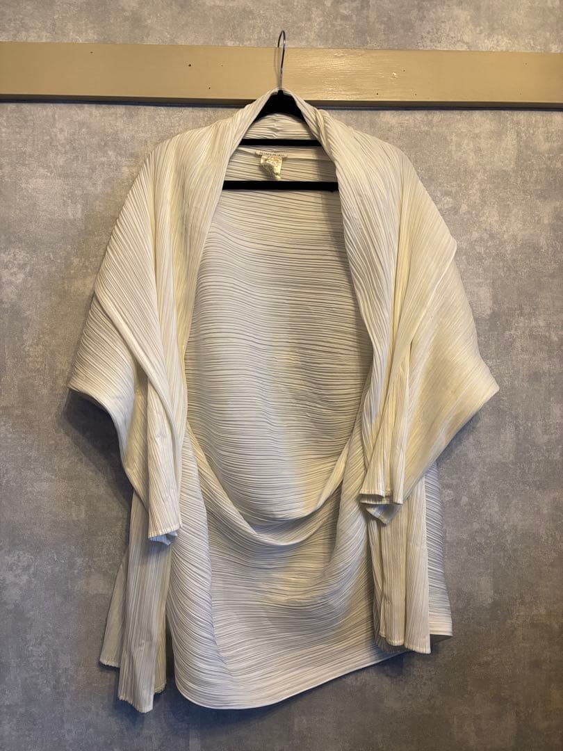 PLEATS PLEASE issey miyake ホワイト カーディガン