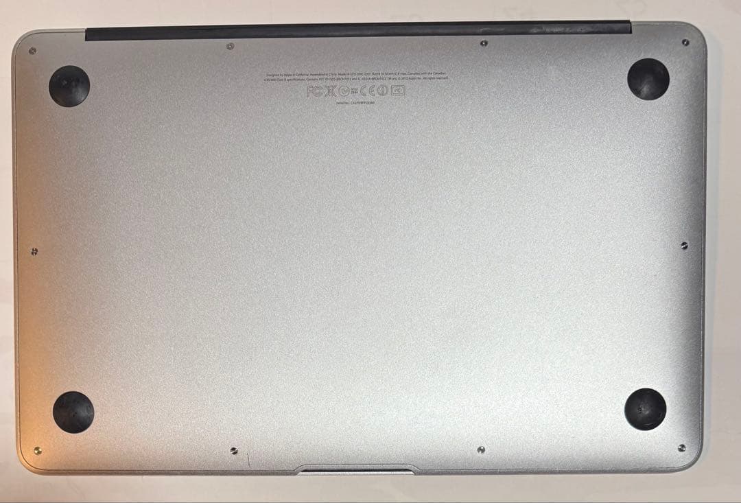 Apple MacBook Air A1370　画面割れ　ジャンク　部品取り等に