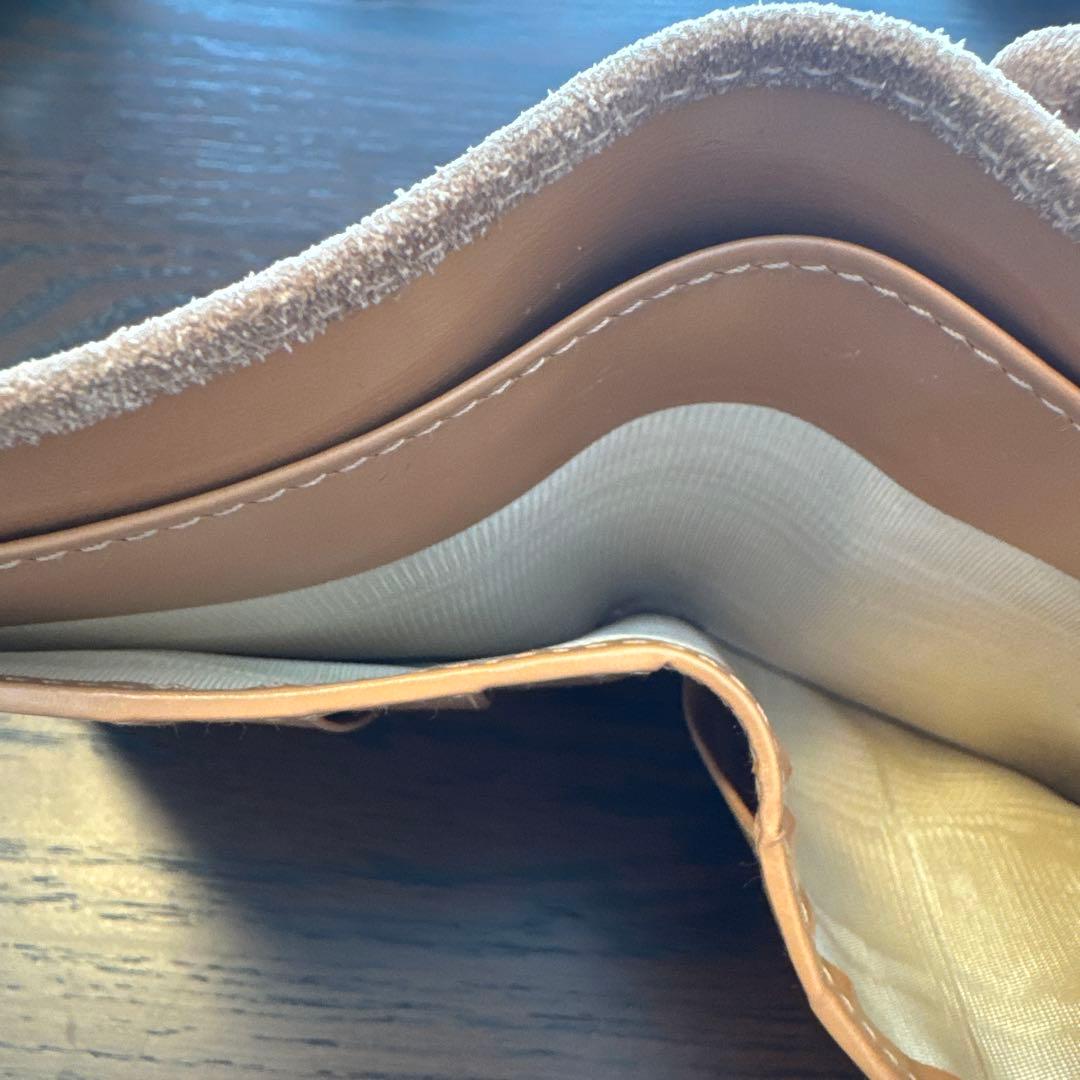 GUCCI 二つ折り財布 スエード スウェード ベージュ