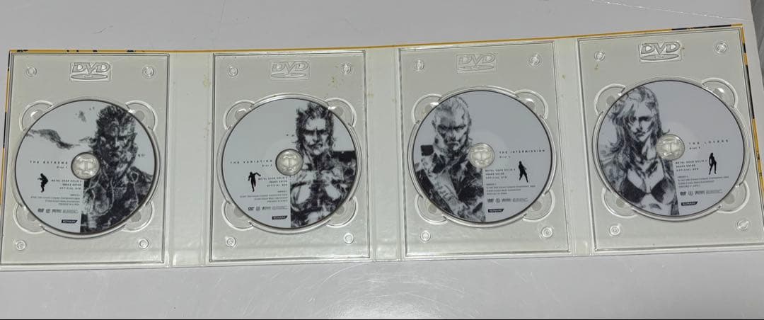 メタルギアソリッド3 ジ エクストリーム ボックス DVD 4枚組 MGS3