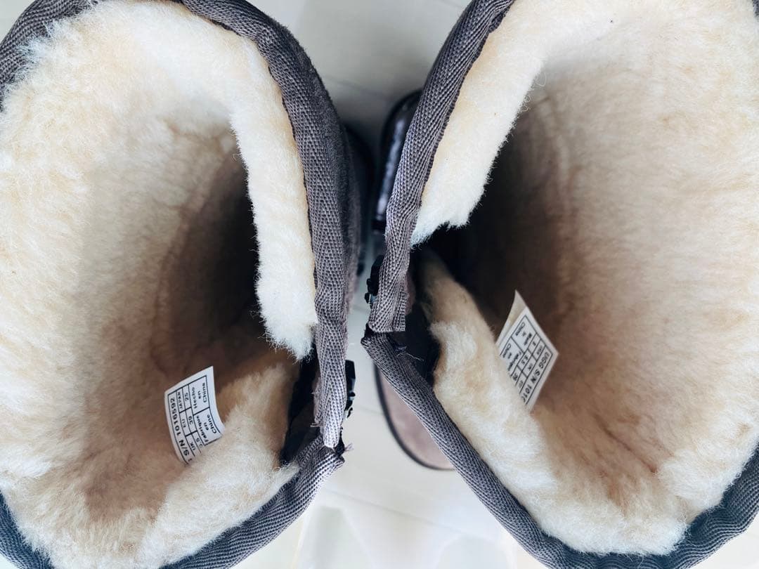 限界値！試着のみ！UGG ムートンブーツ ジッパー付ブラウン24.5/size9