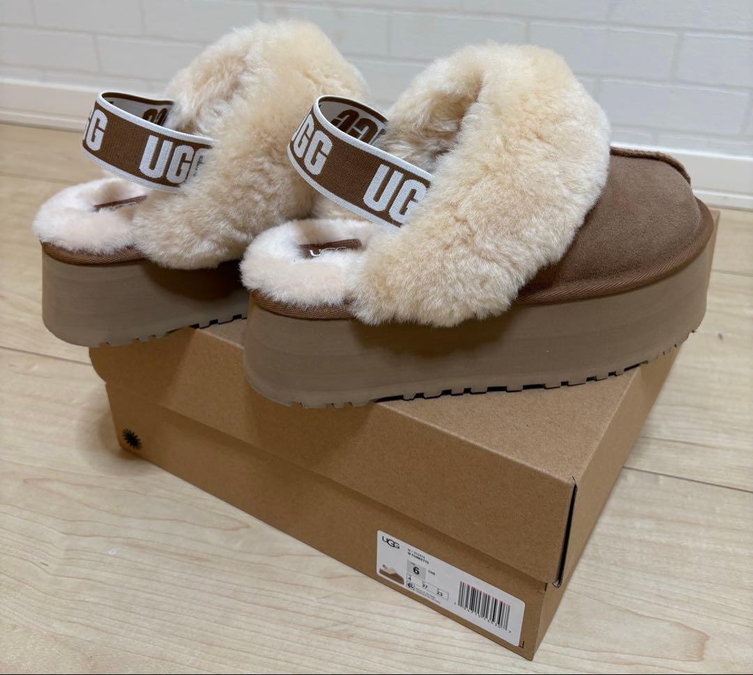 【UGG】FUNKETTE ファンケット　23センチ　ストラップ　厚底