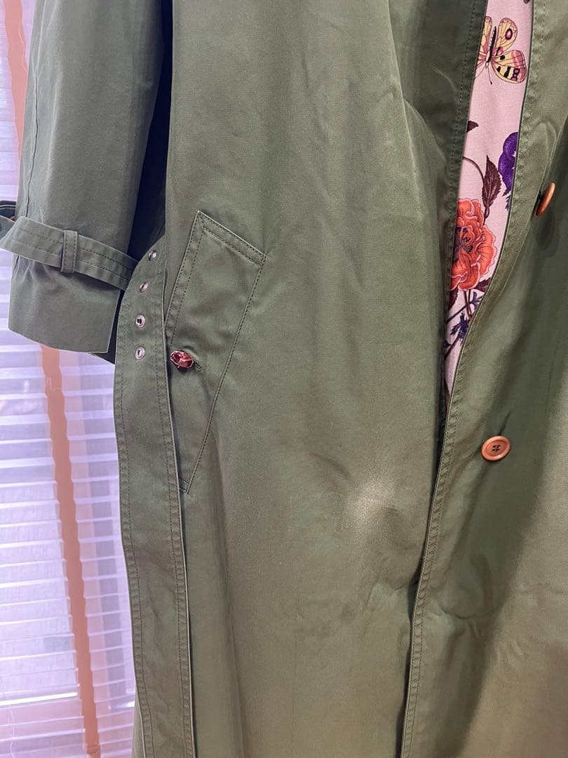 期間限定値下げ　おトクGUCCI グッチ ベルテッドトレンチコート グリーン