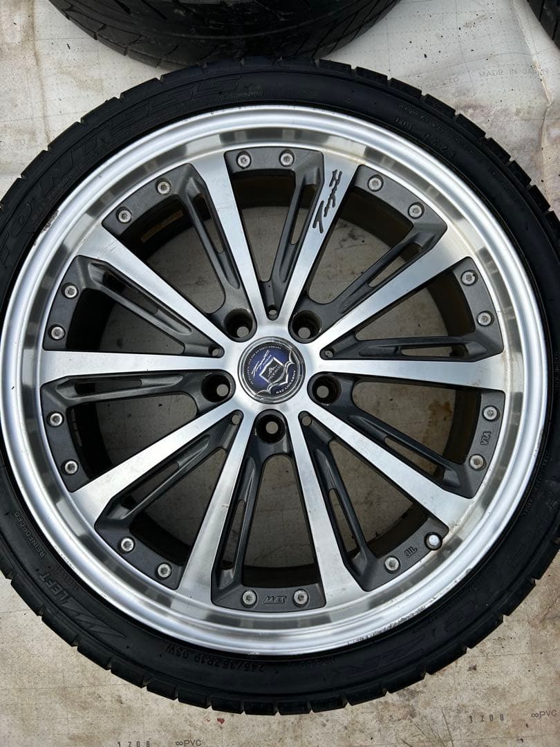 245/35 ZR19アルファード　1本
