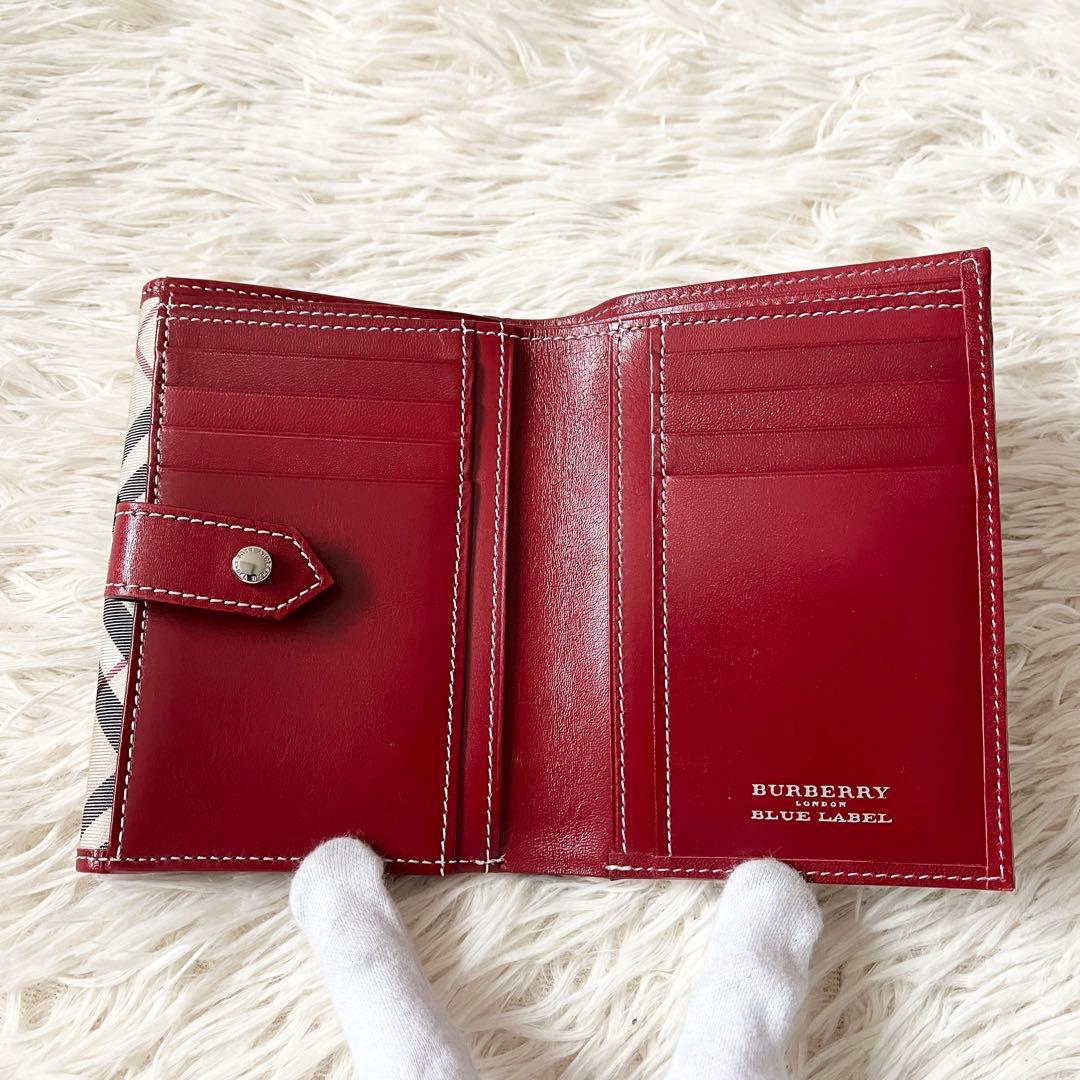 新品✨バーバリーブルーレーベル　ノバチェック　二つ折り財布　ベージュ　レッド