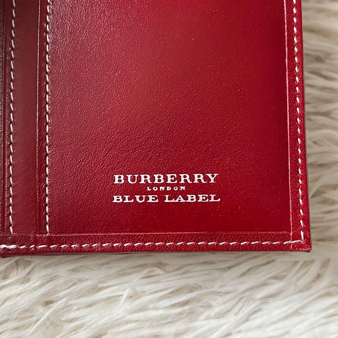 新品✨バーバリーブルーレーベル　ノバチェック　二つ折り財布　ベージュ　レッド