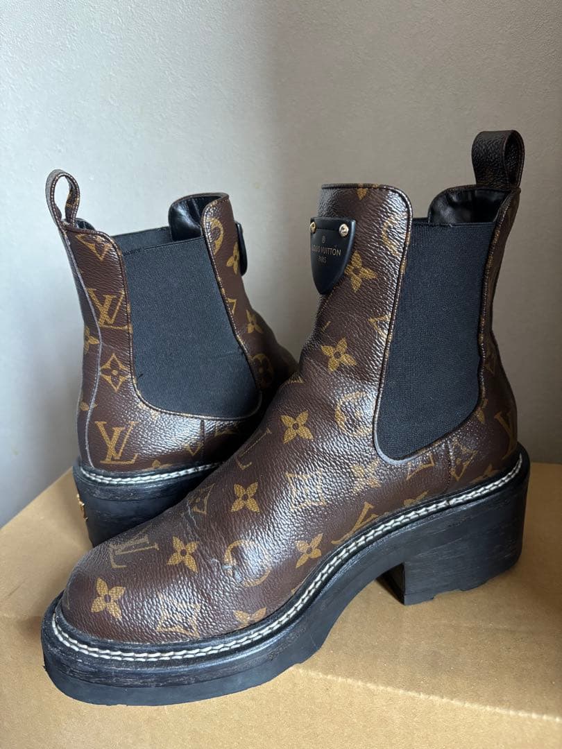 ルイヴィトン　LVボブ―ル サイドゴアブーツ Louis Vuitton