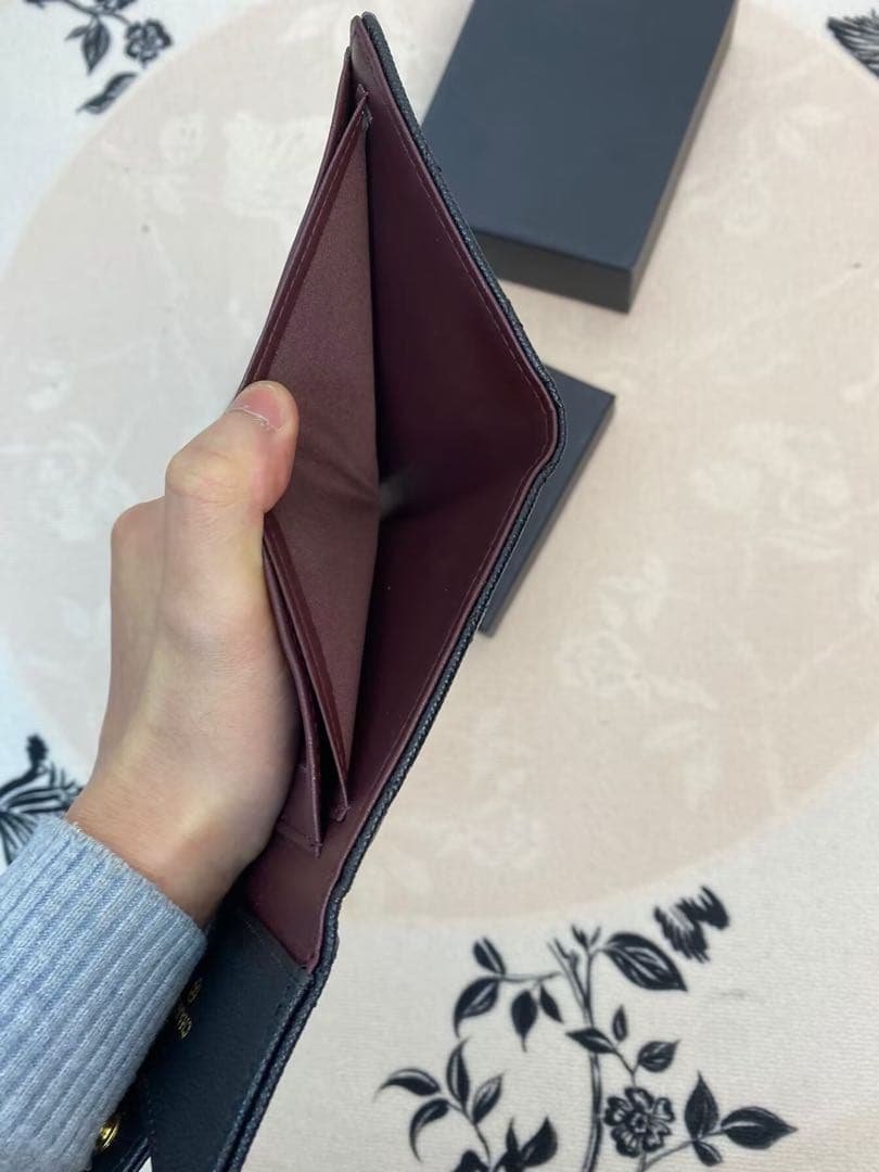CHANEL 三つ折り財布 ボルドー ブラック キルティング