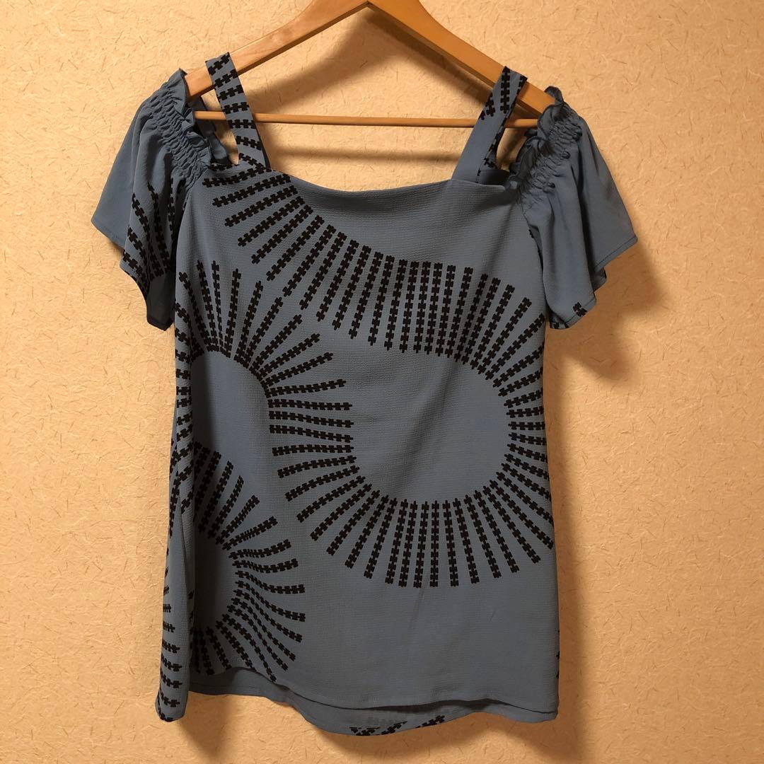 MANAOLA 2点セット⭐︎ブルーグレーオフショルトップスと赤のミニワンピ。