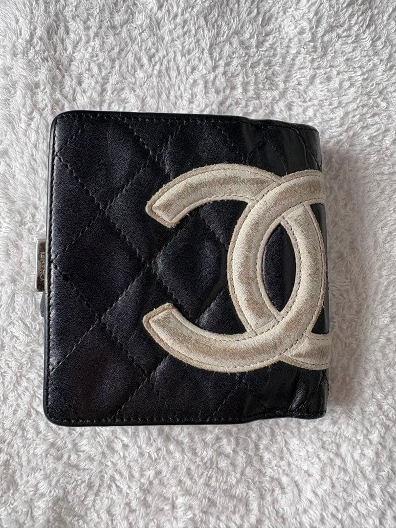 CHANEL キルティング 二つ折り財布