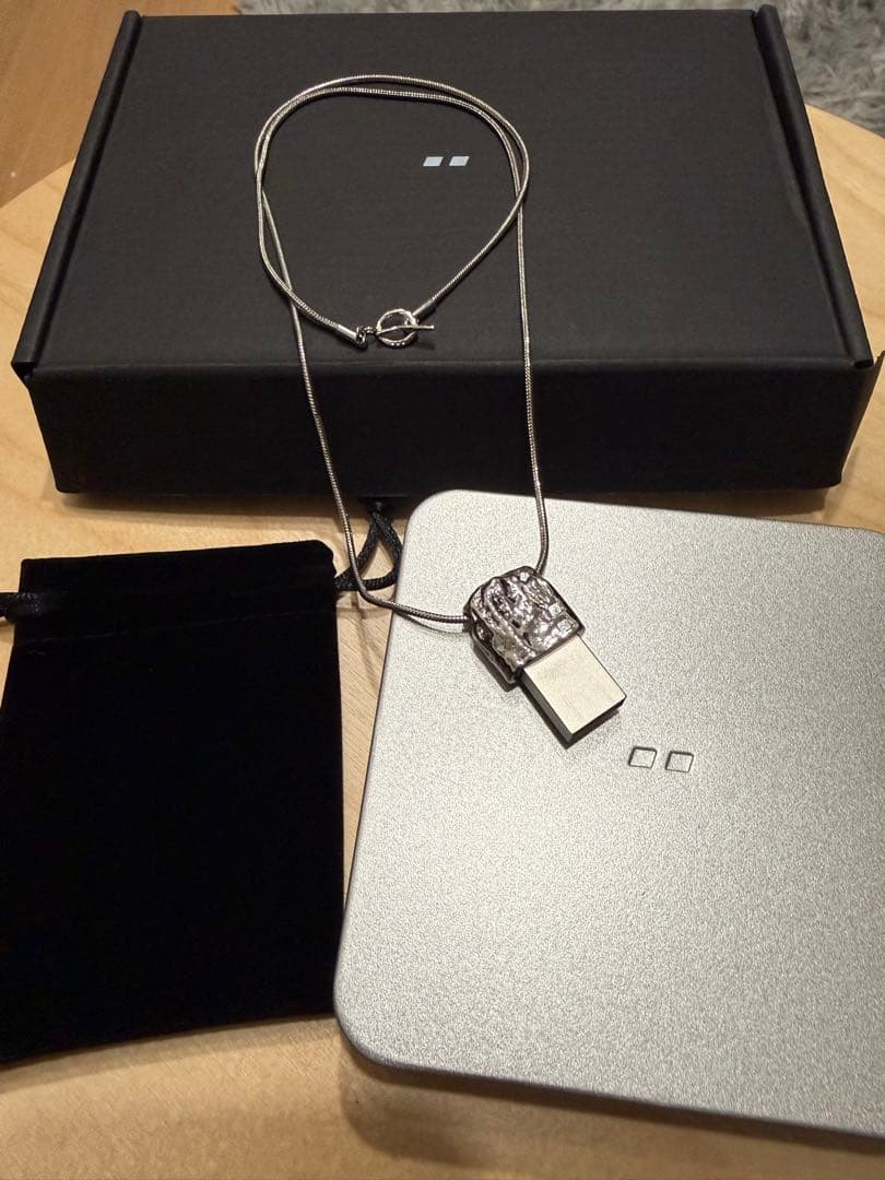 fred again.. usb002 ネックレス　フレッドアゲイン