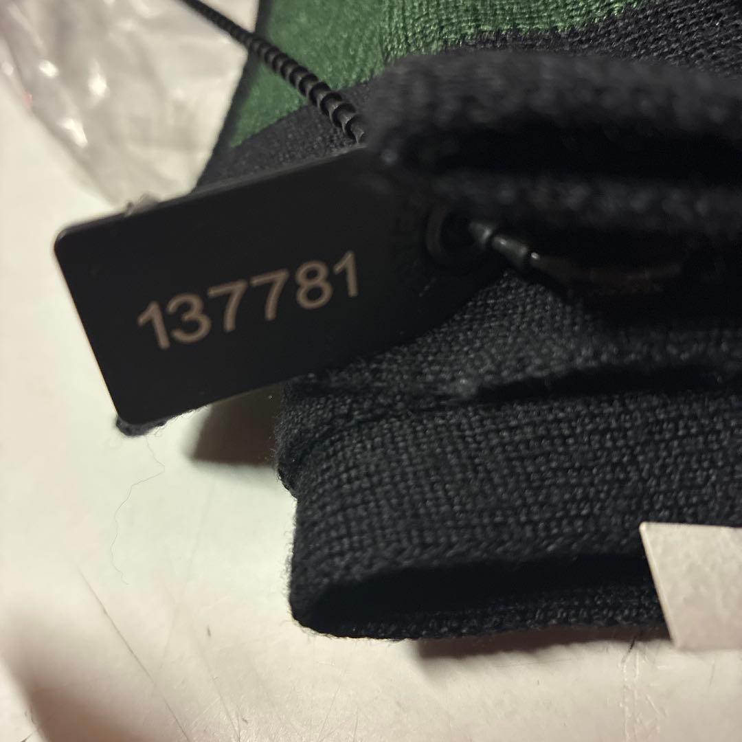 GUCCI ストライプ ウールマフラー　ほぼ未使用品