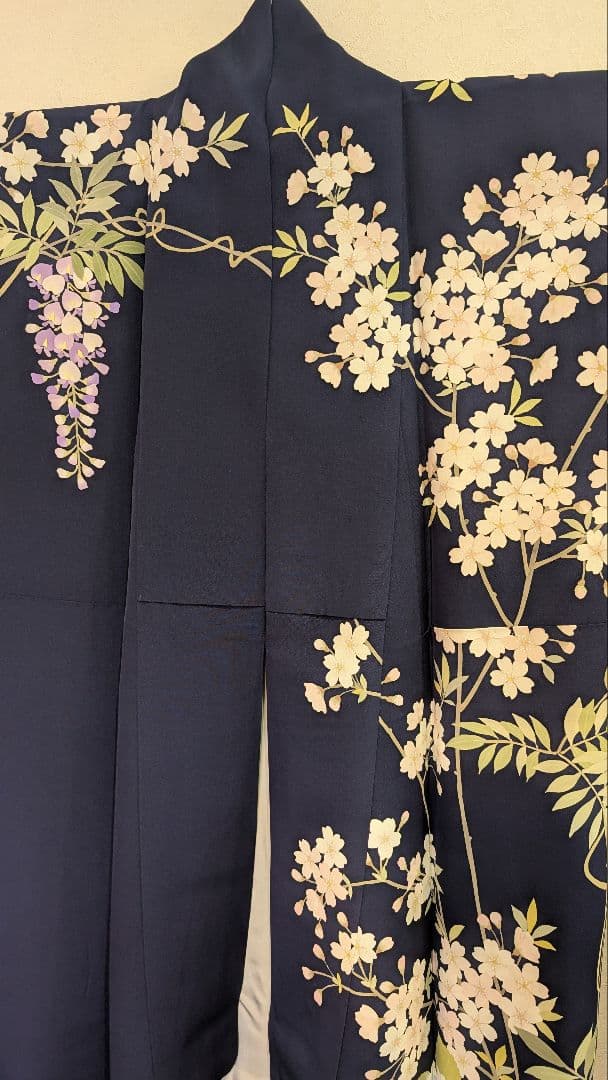 【超高級美品•作家物】華やかな花柄紺色振袖♪