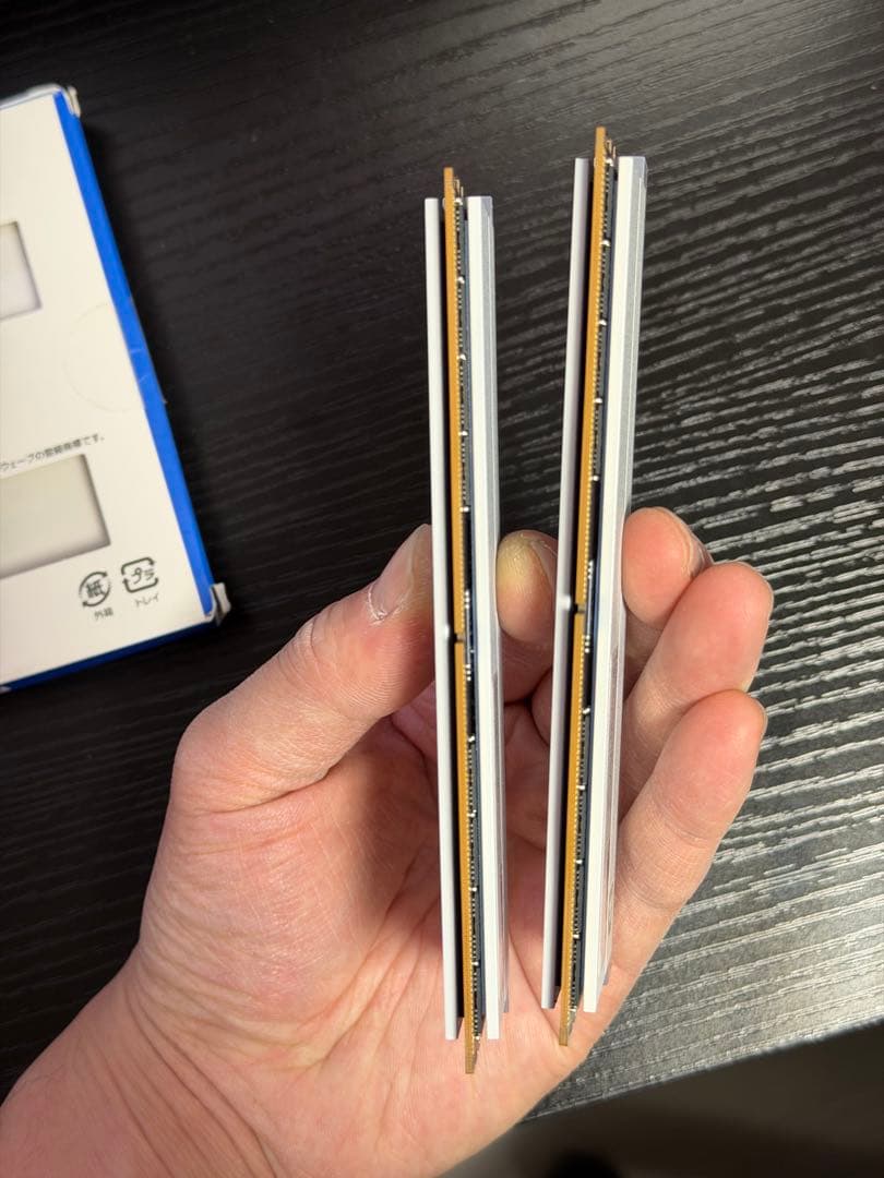 美品 DDR5-6000 CL30 32GB(16GBx2) 白