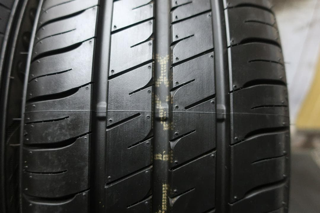 とんがりくん様送料込み　グッドイヤー　EG02　205/55R16　国産　4本