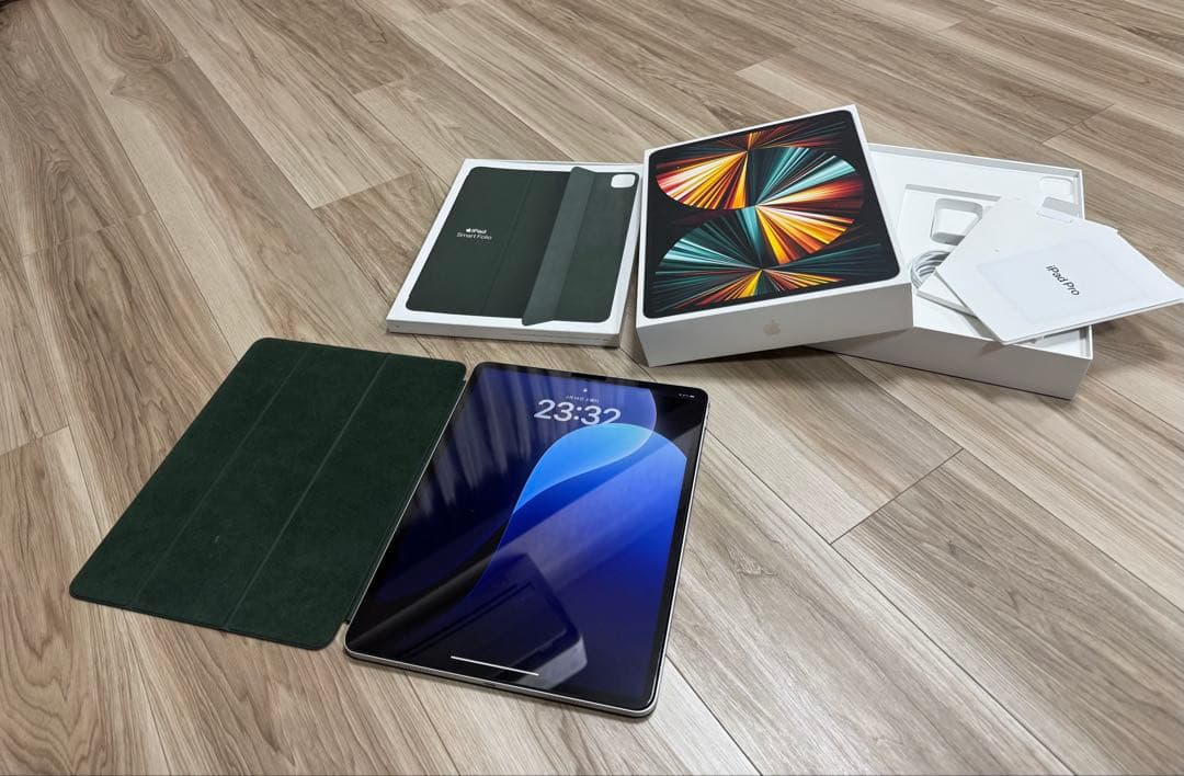 iPad Pro 12.9第5世代128GB Wi-Fi純正スマートフォリオ付