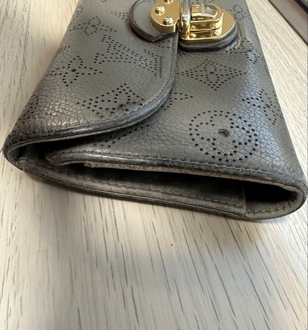 Louis Vuitton グレー 長財布　三つ折り財布