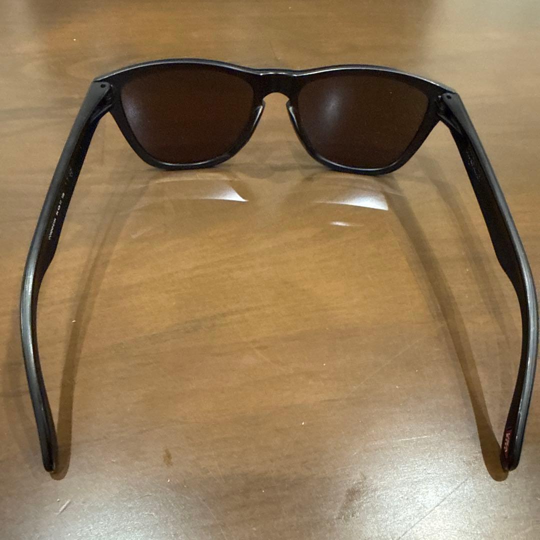 Oakley サングラス 青色レンズ 黒色フレーム