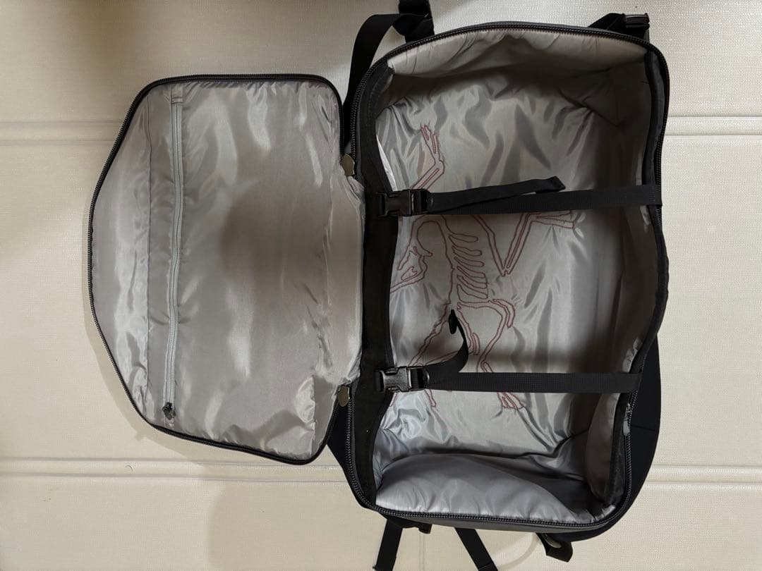 希少 ARC’TERYX COVERTCASE アークテリクスコバートケース