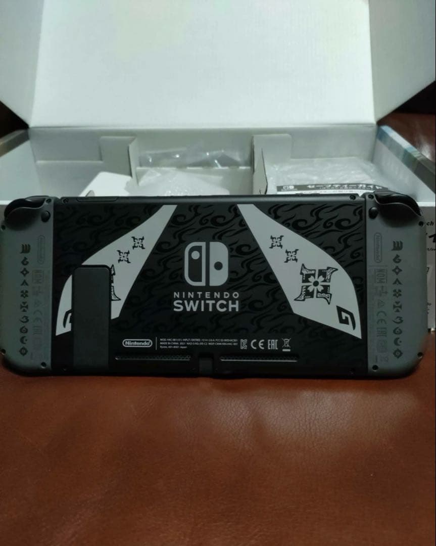 Nintendo Switch モンスターハンターライズ 本体　　ソフト無し