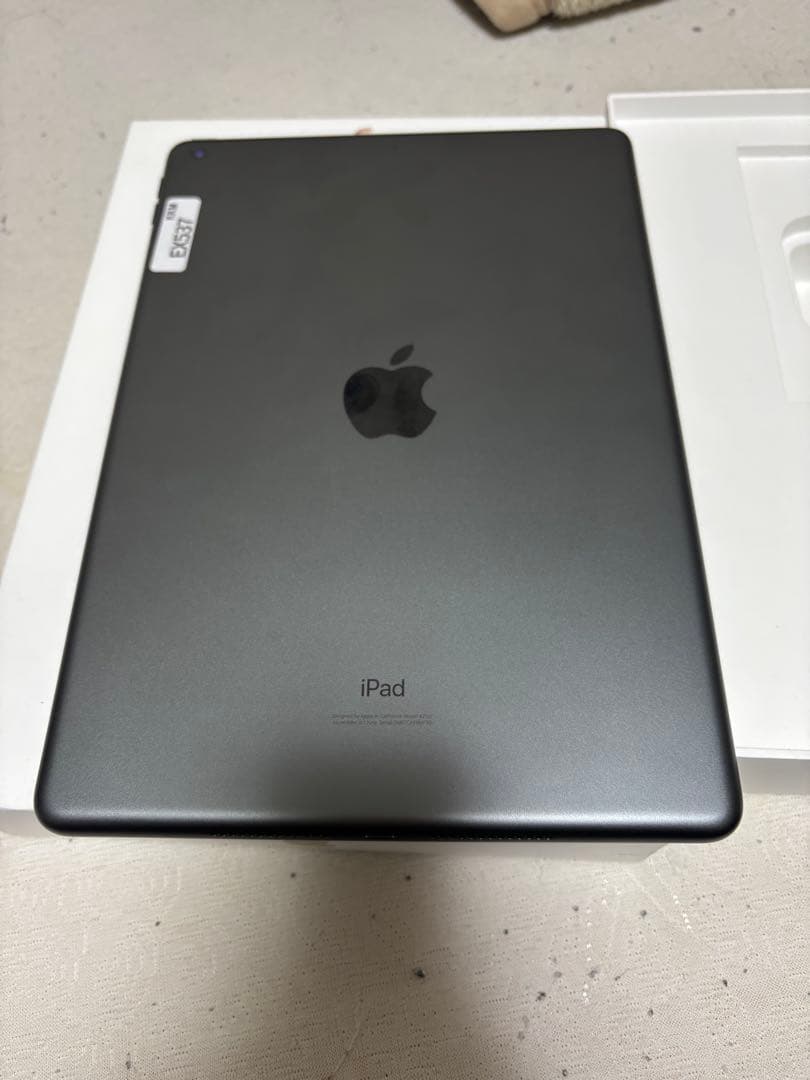 r*n様 Apple iPad (第7世代) 128GB バッテリー97%