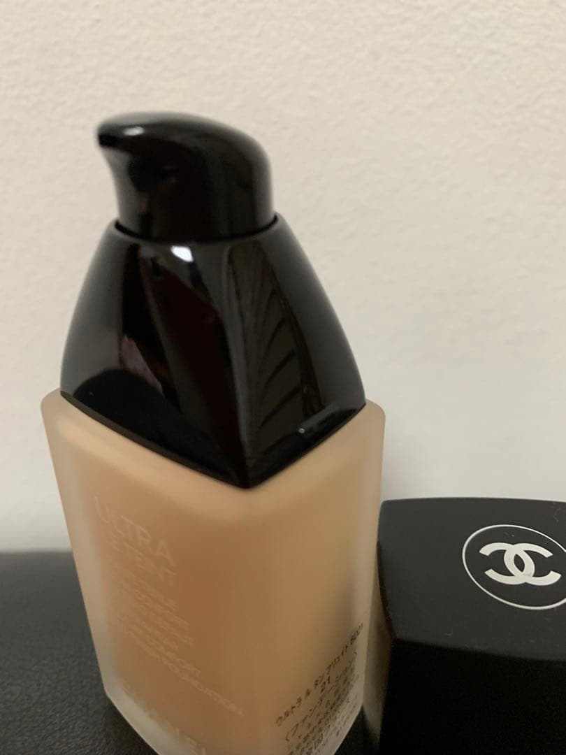 CHANEL ウルトラ　ル　タン　フリュイド　BD21ファンデーション　未使用