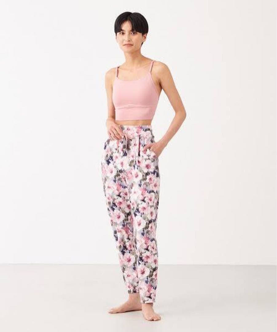 チャコット 美品　ラナンキュラスプリントパンツ　L