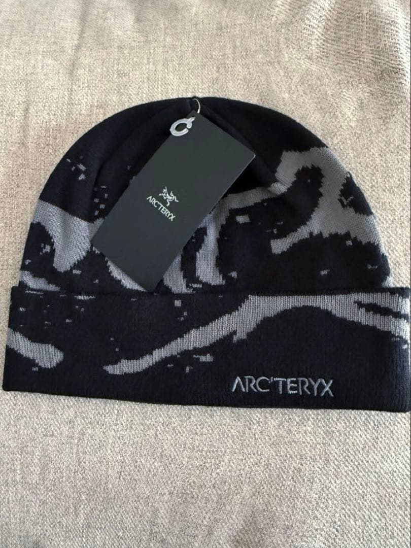 ARC'TERYX ニット帽 新品タグ付き