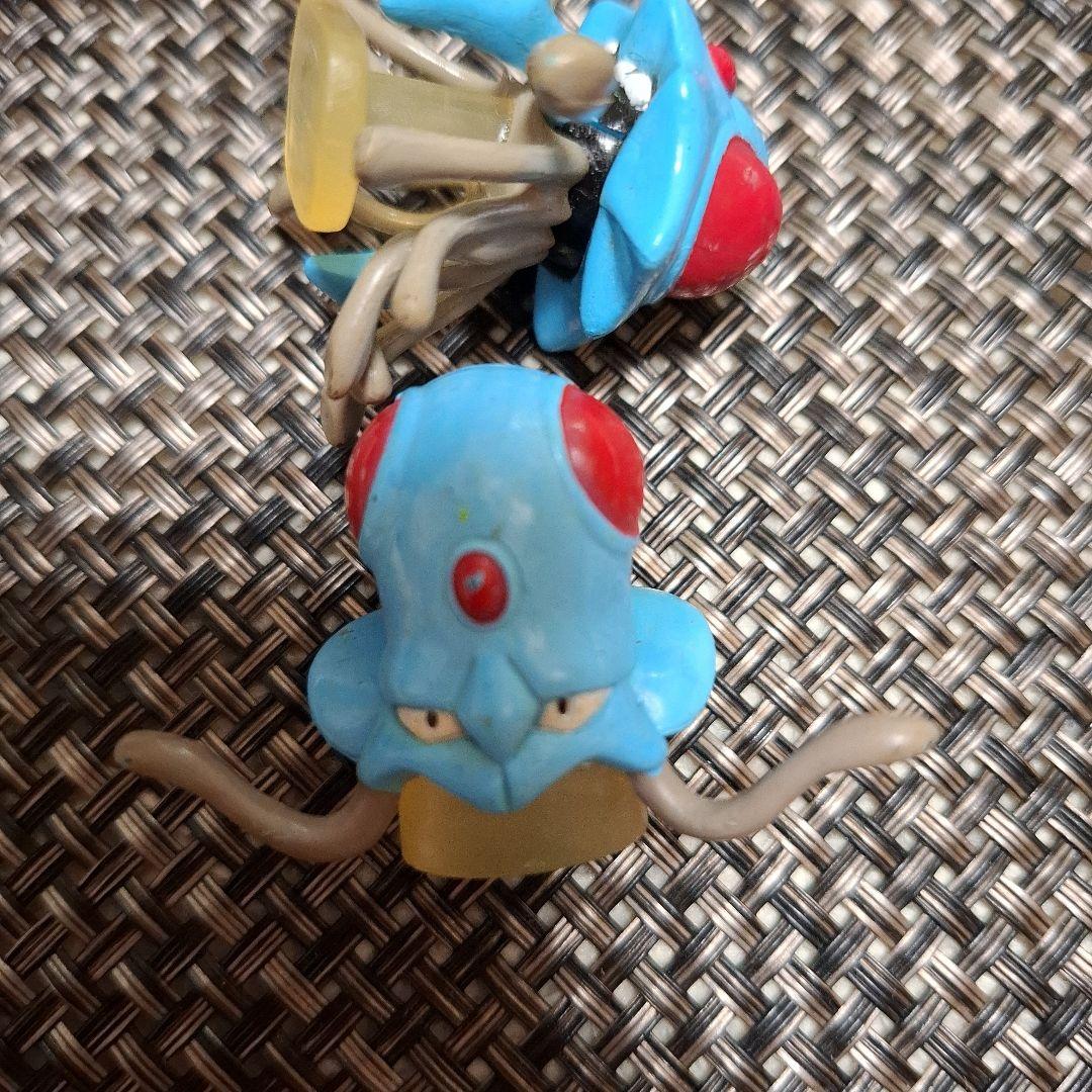 ポケモン　モンコレ　貴重　メノクラゲ　ドククラゲ　フィギュア　2体セット