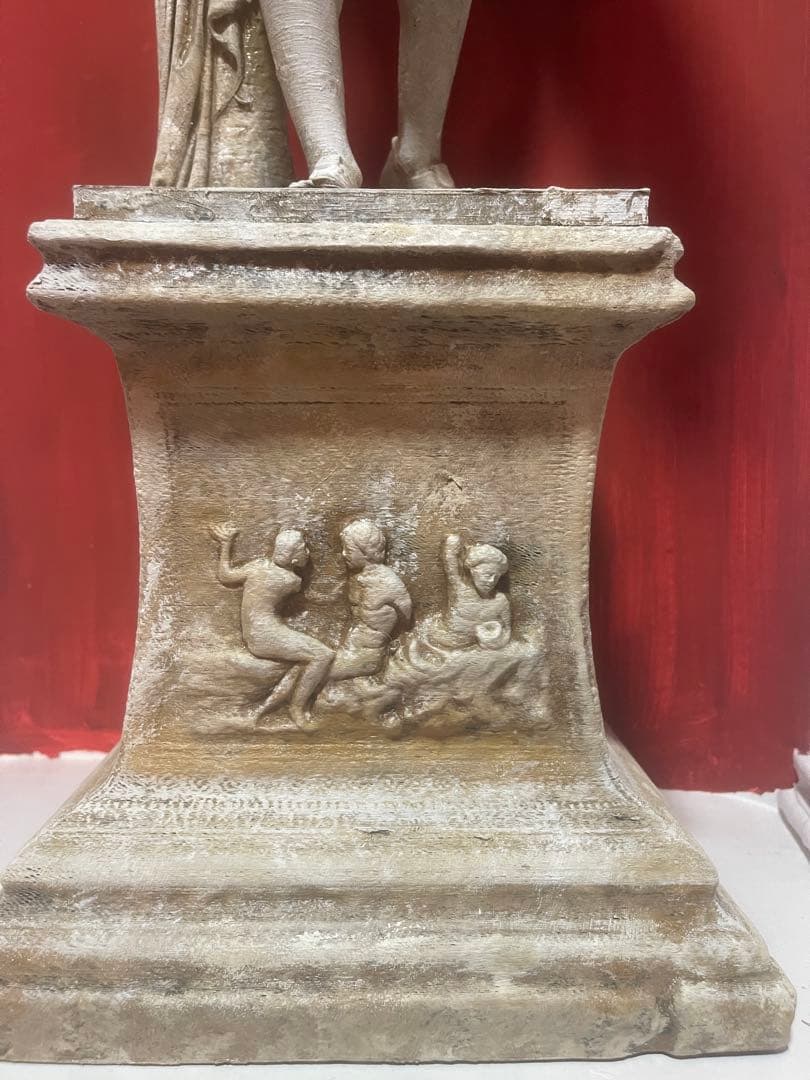 ホメロスの時代のギリシャの戦士アレスの像としても知られています。 高さ60cm
