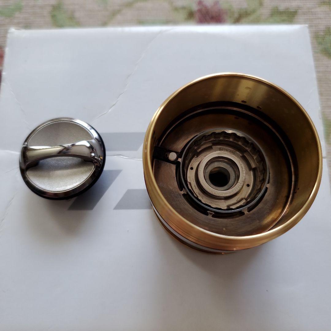 スピニングリール シルバー 高精度ギア