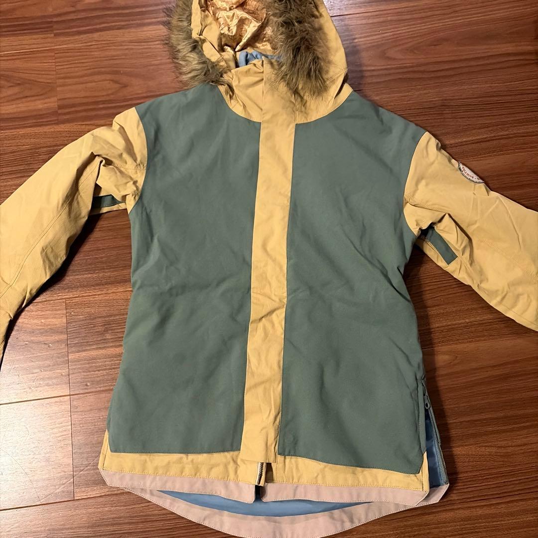 スノーボードウェアキッズセット（ジャケット＆パンツ）