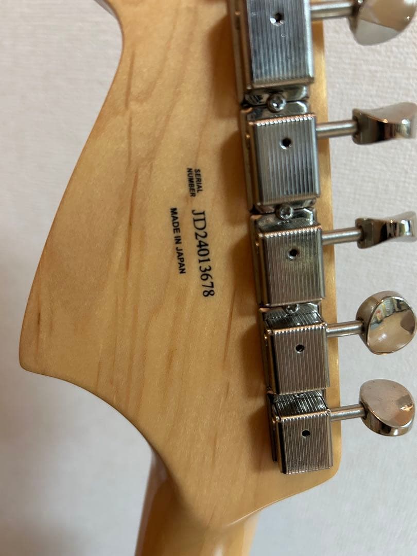 m*4様 Fender FSR TRADITIONAL 60s Jaguar 日
