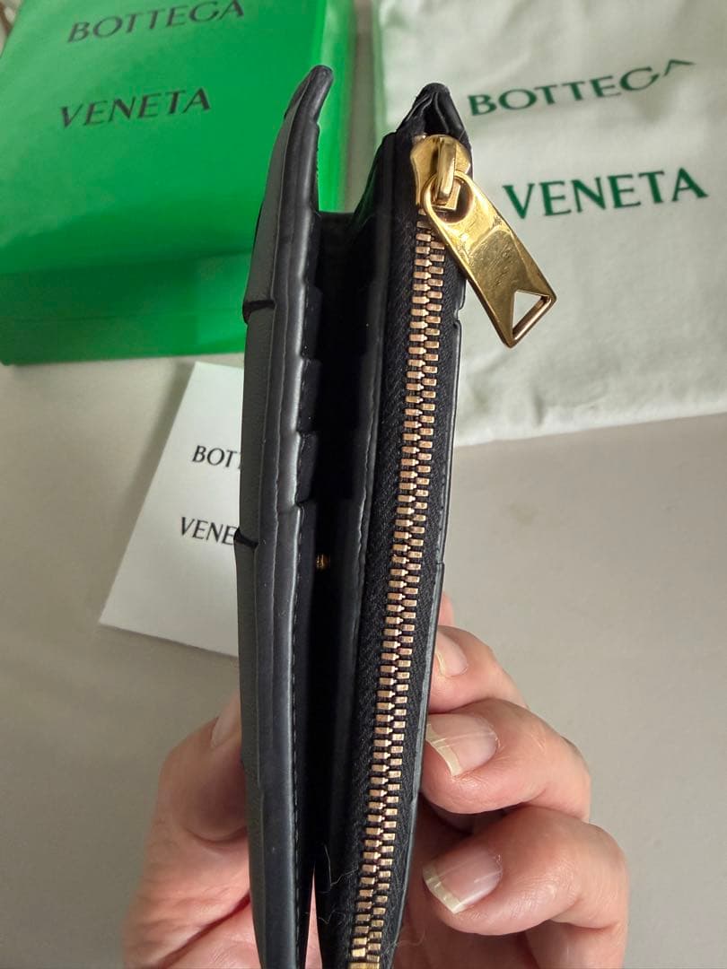 BOTTEGA VENETA カセットロング2つ折り財布