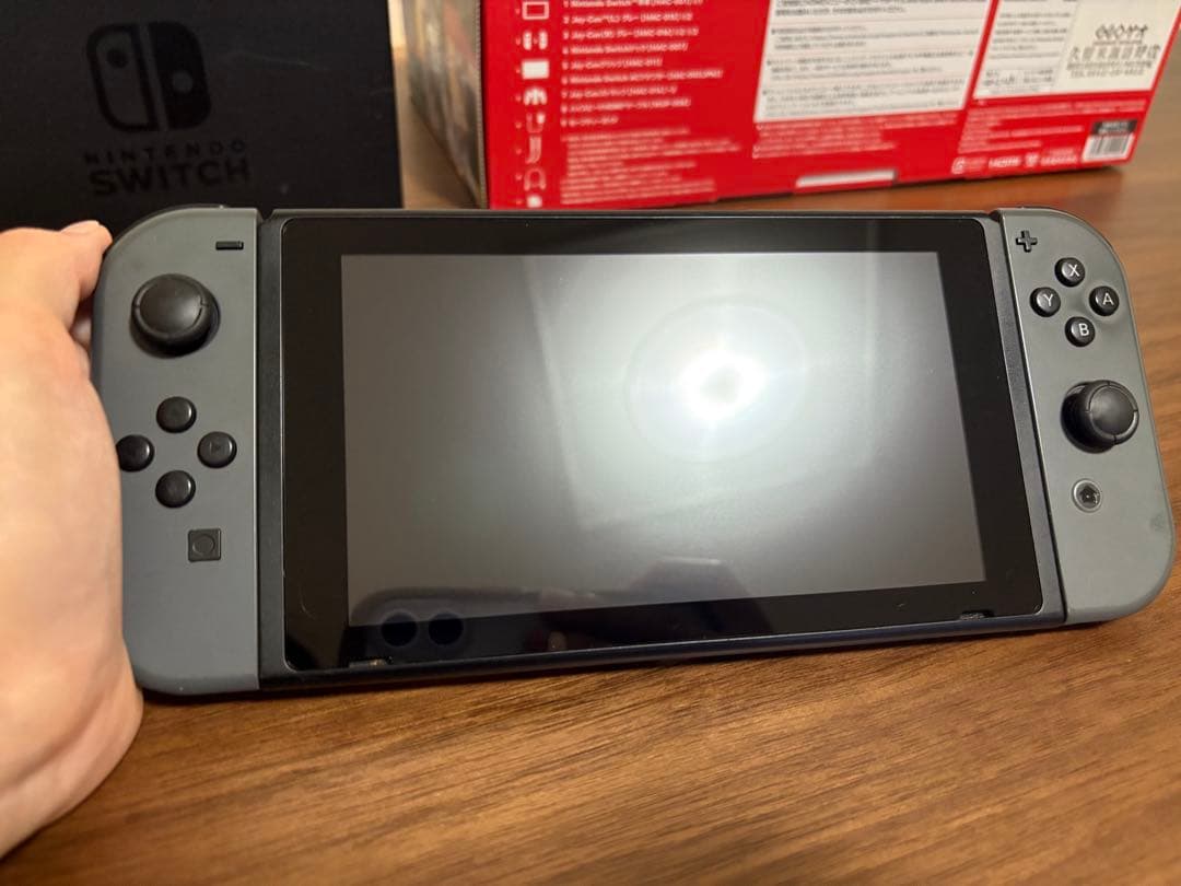 り*ん様 Nintendo Switch 本体　スイッチ　ジョイコントローラ付き