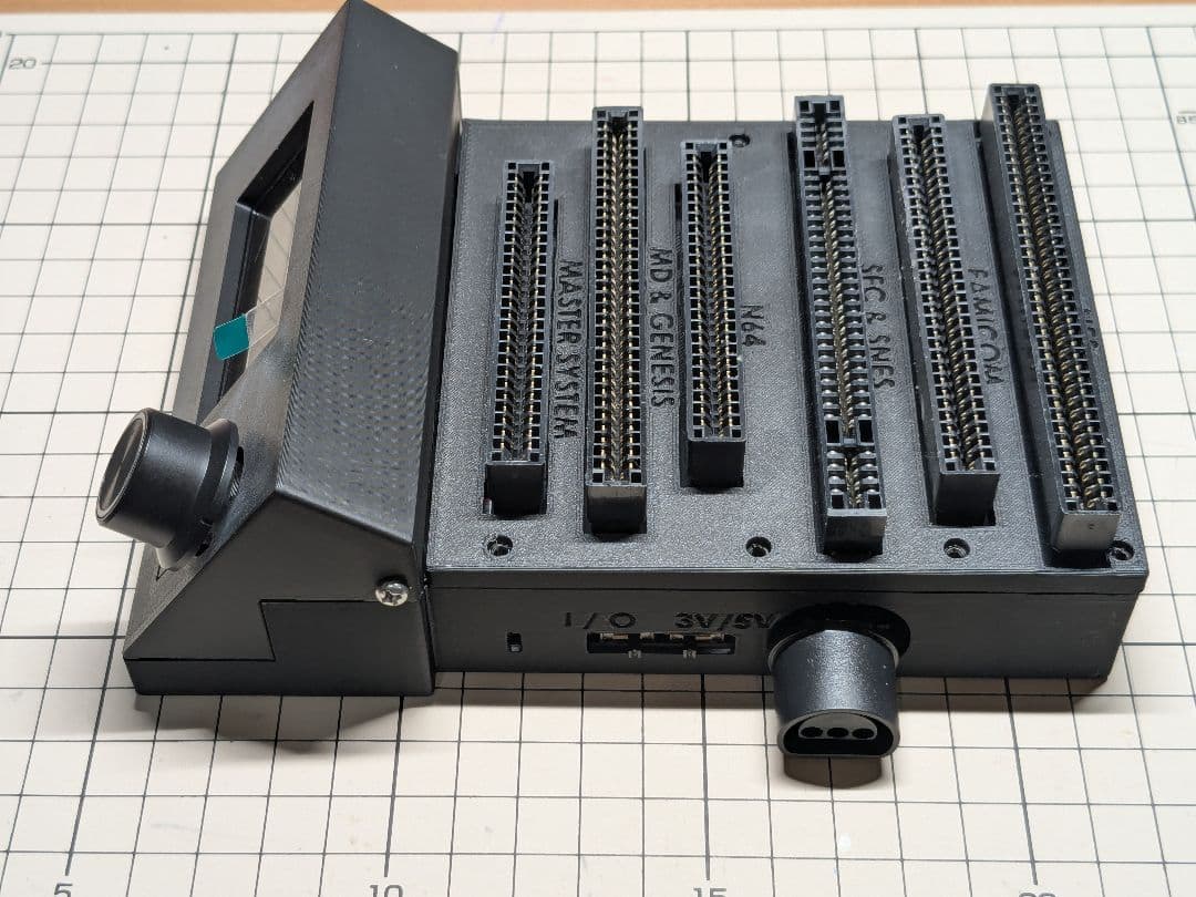 Cartridge Reader V5 ケース付
