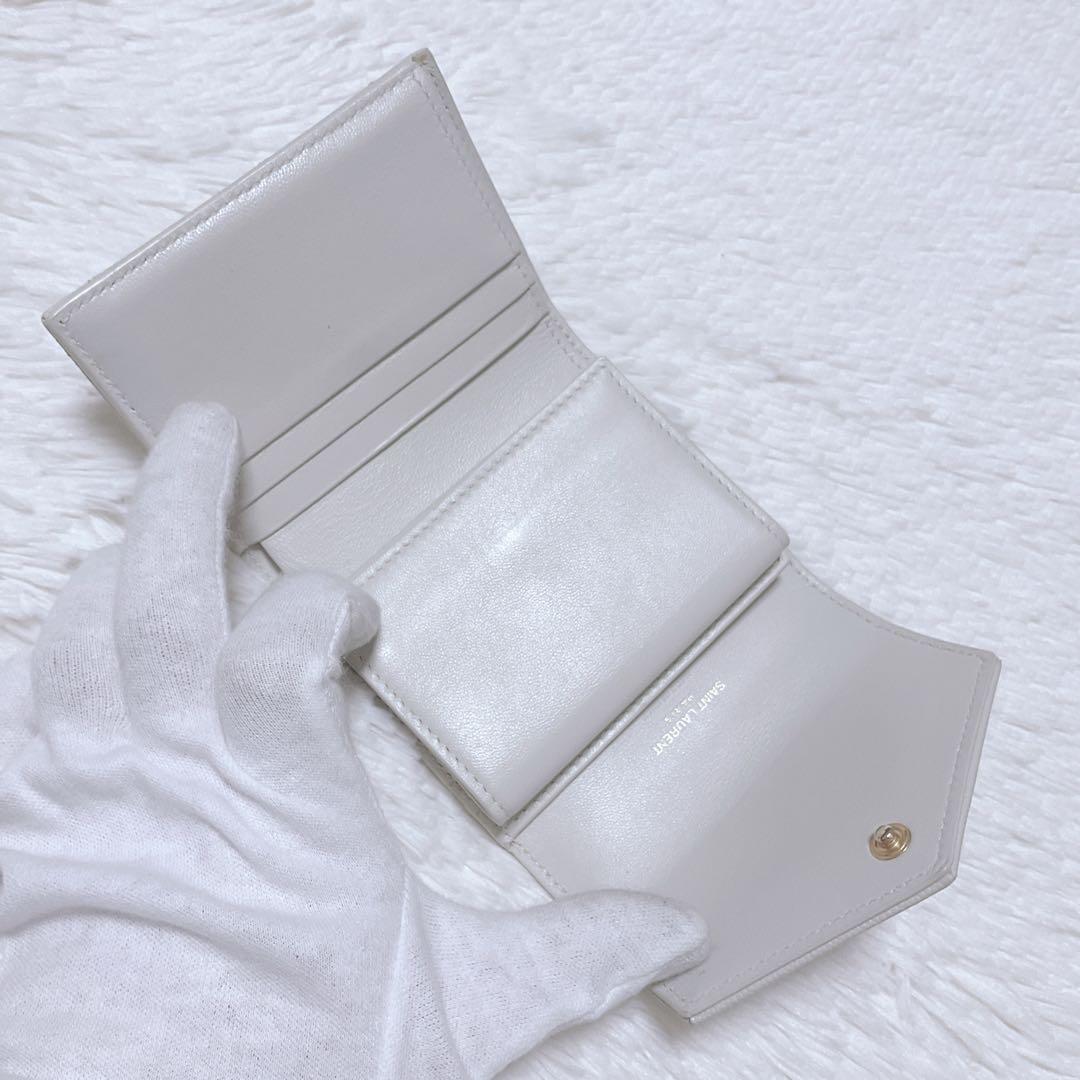 ♡付属品完備♡イヴサンローラン 三つ折り財布 YSL キャビアスキン ホワイト